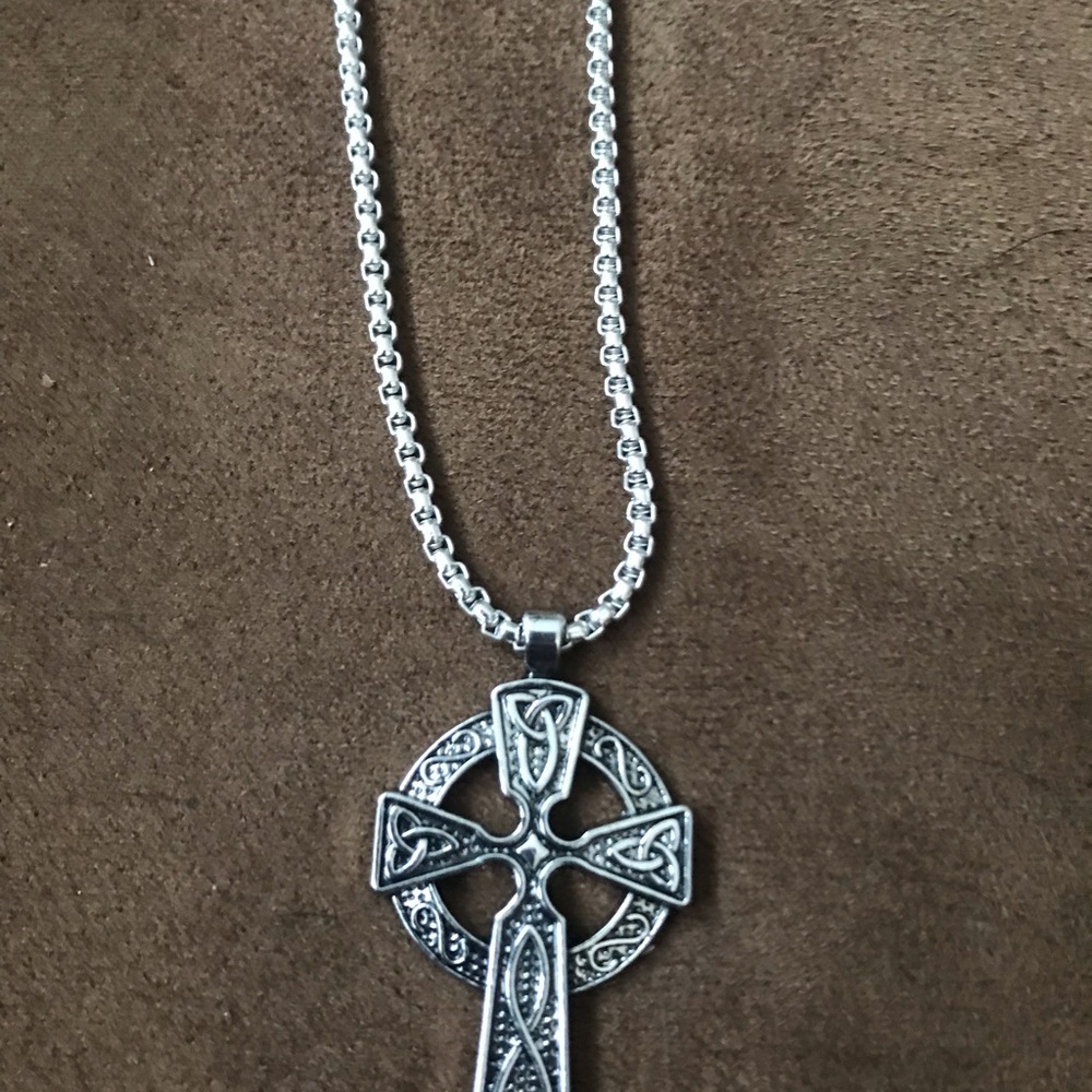 Large stainless steel Celtic cross pendant